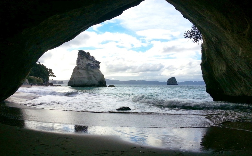 22 Stunning Beaches in New Zealand