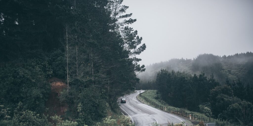 12 Safe Driving Tips for New Zealand