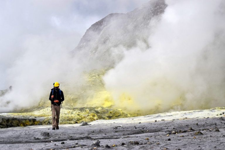White Island Active Volcano Tour! - Day 284