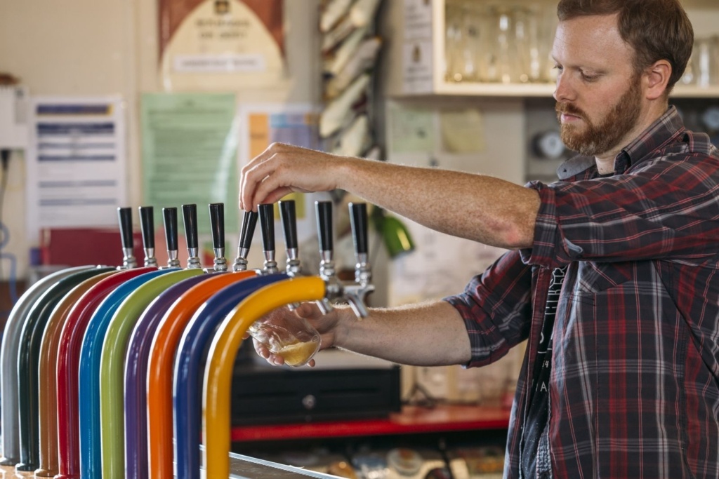 8 Best Craft Breweries in Nelson