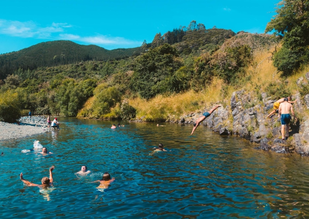 14 Free & Cheap Things to Do in Nelson