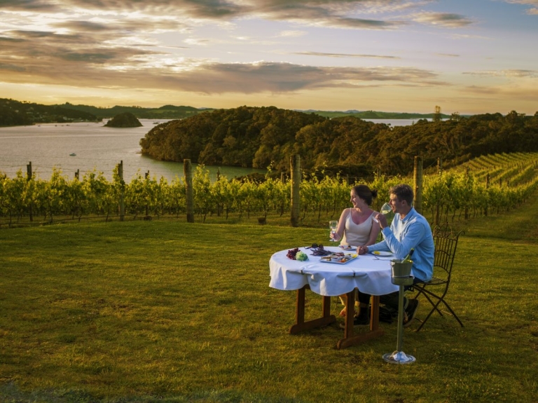 The Honeymoon Guide to the Bay of Islands