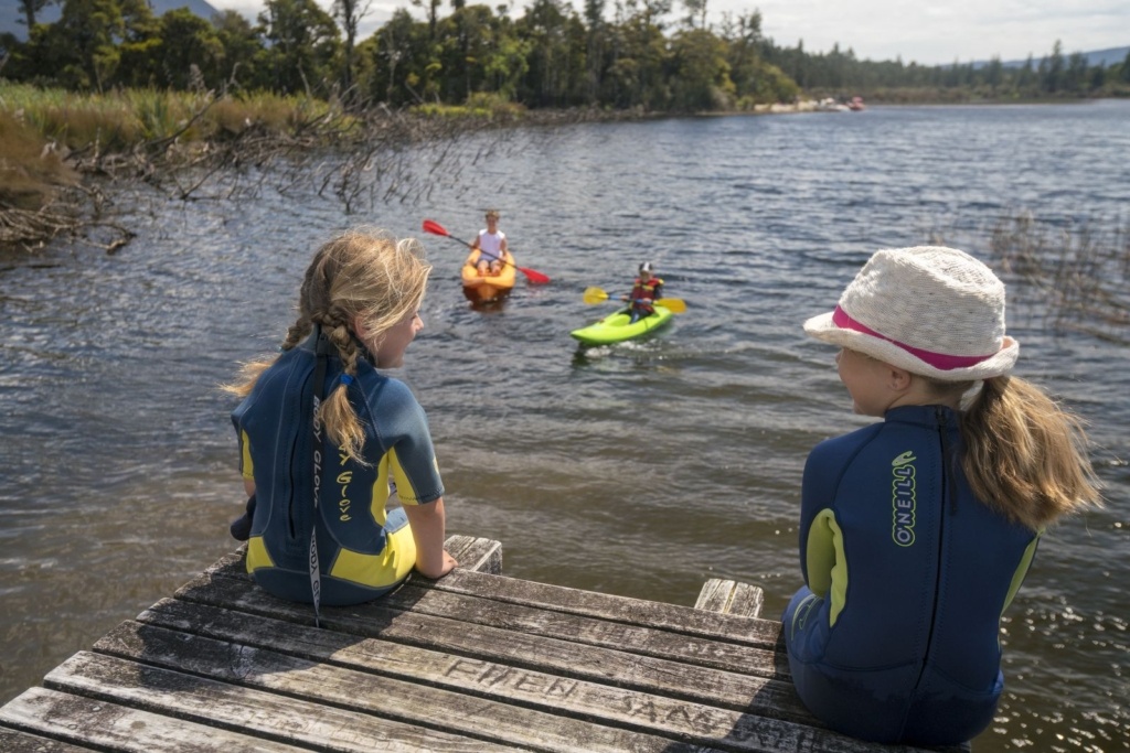 6 Best Things to Do at Lake Brunner & Moana