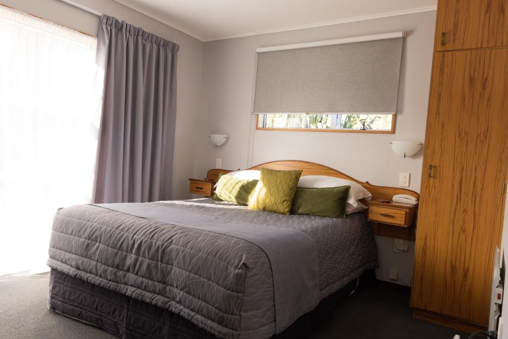 The Budget & Backpacking Guide to Greymouth