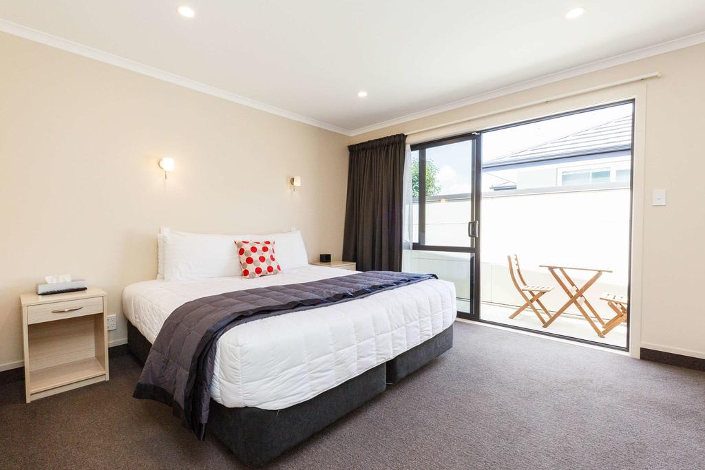 The Budget & Backpacking Guide to Palmerston North