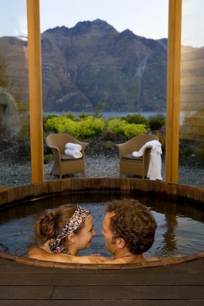 10 Romantic Activities in Queenstown for Couples