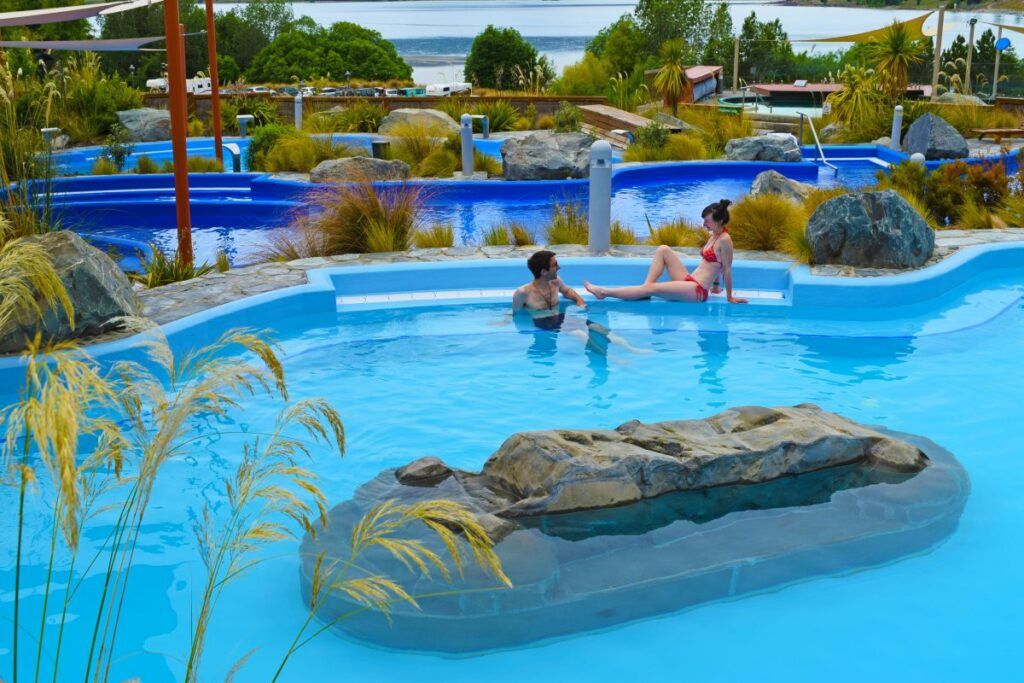 South Island Honeymoon Itinerary: Two Weeks / 14 Days