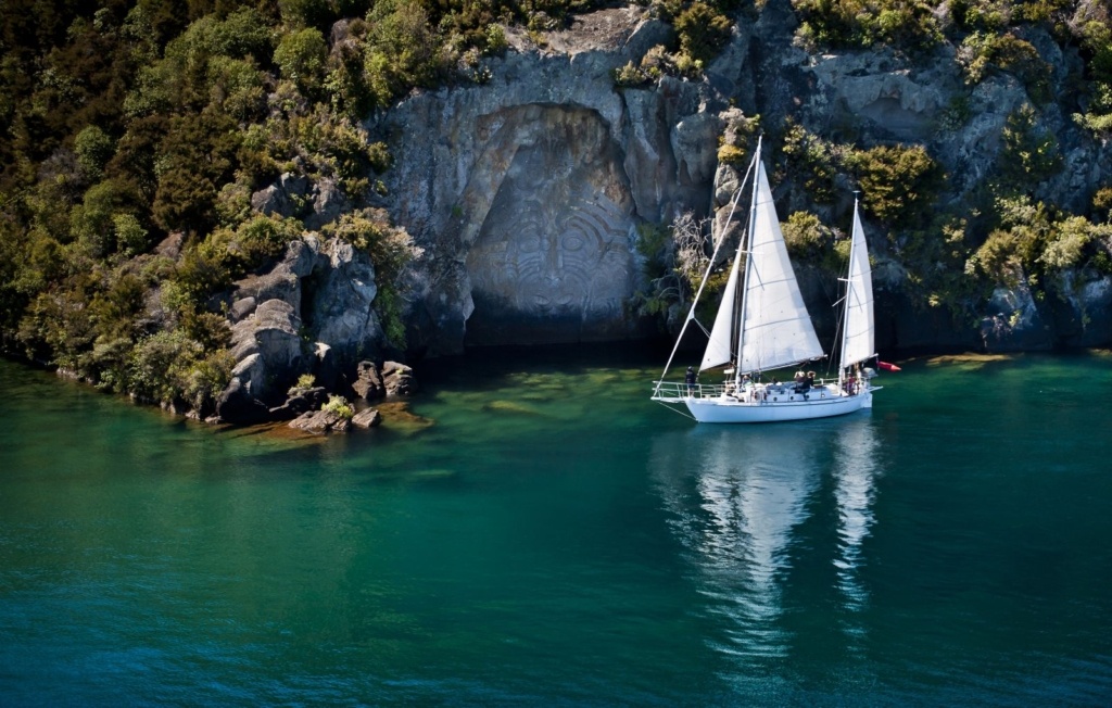 5 Ways to Experience Lake Taupo: The Best Cruises & Lake Activities