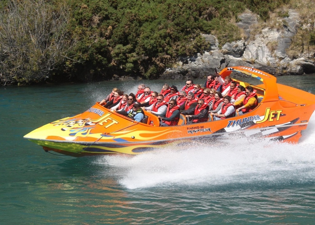 5 Best Jet Boat Tours in Queenstown 🛥️ [2026]