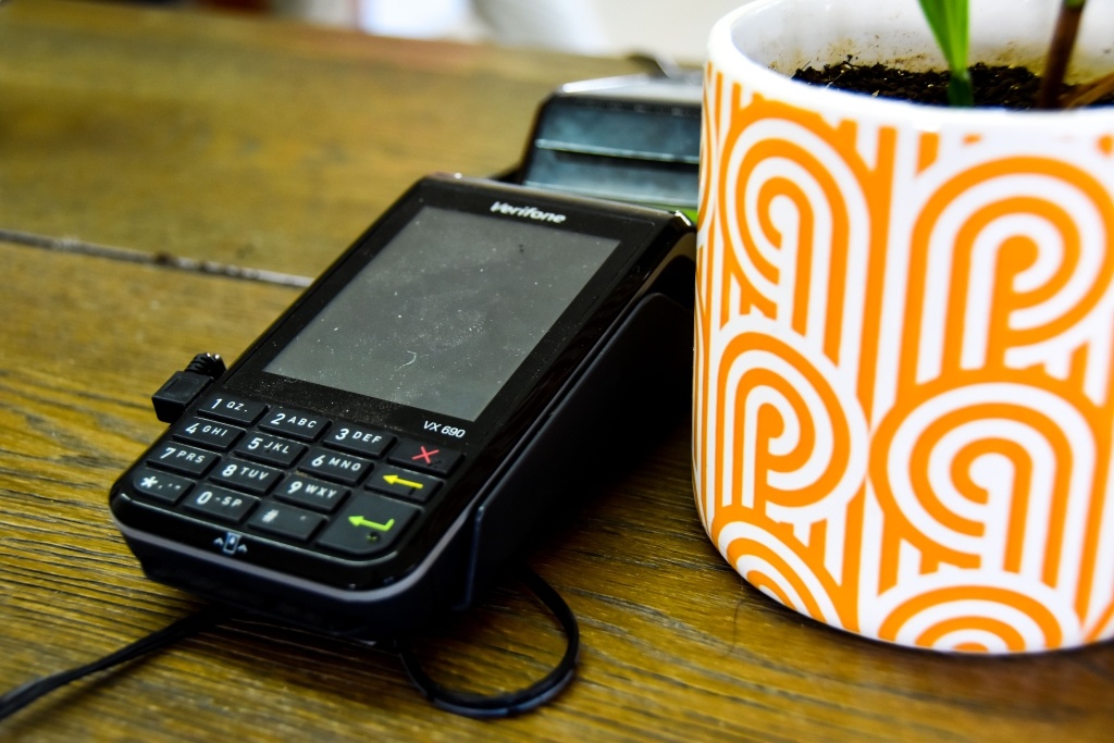 How to Hire a Car or Campervan in New Zealand Without a Credit Card