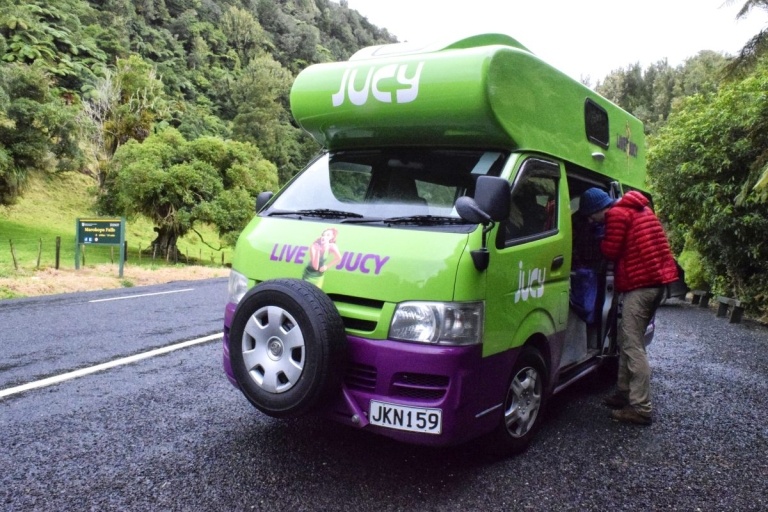Campervan Rental Vs. Car Rental + Stay in Hotel, Hostel or Airbnb in New Zealand