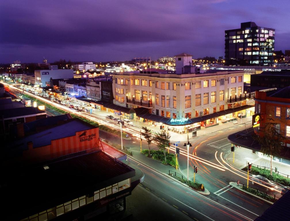 10 Best Budget Accommodations in Hamilton ???????? [2023]