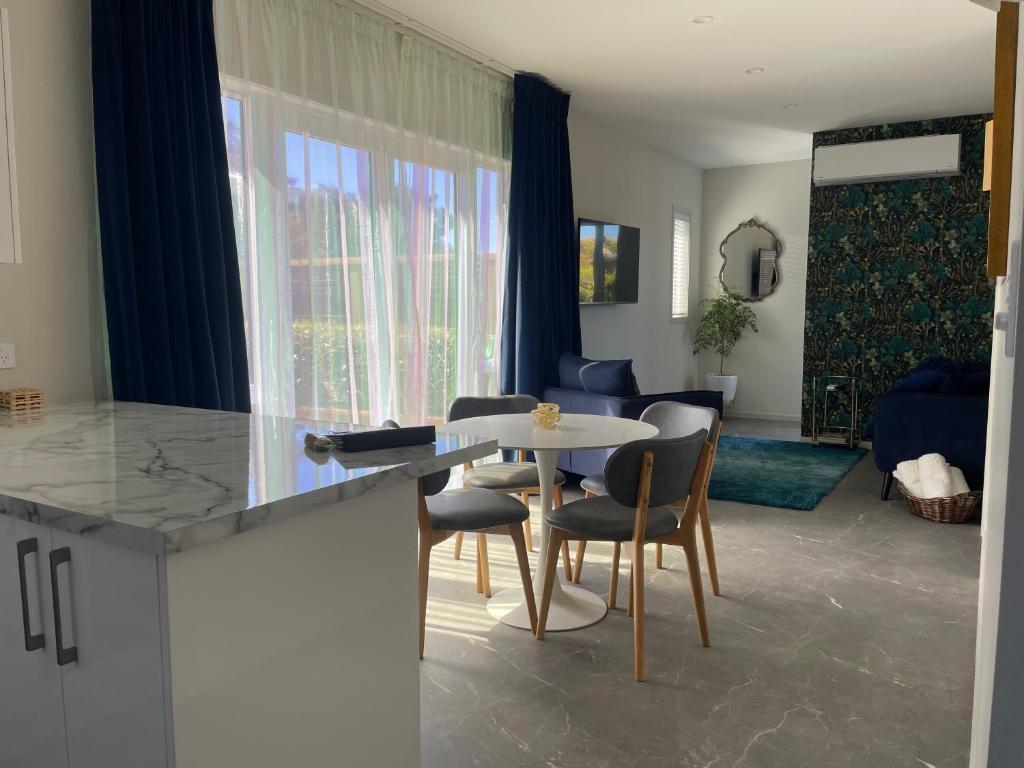10 Best Self-Catering Accommodations in Napier 🍽️ [2026]