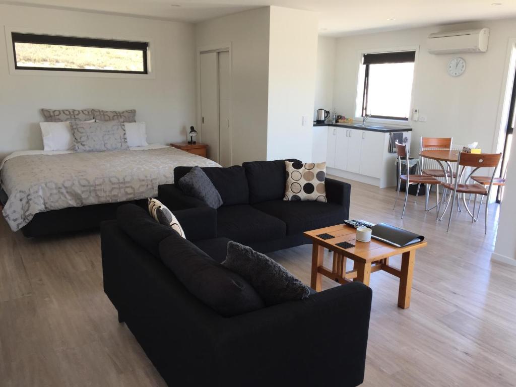 20 BEST Hotels & Places to Stay in Alexandra & Clyde ????️ [2023]