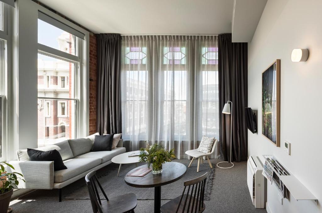 10 Best Luxury Accommodations in Dunedin ???? [2023]