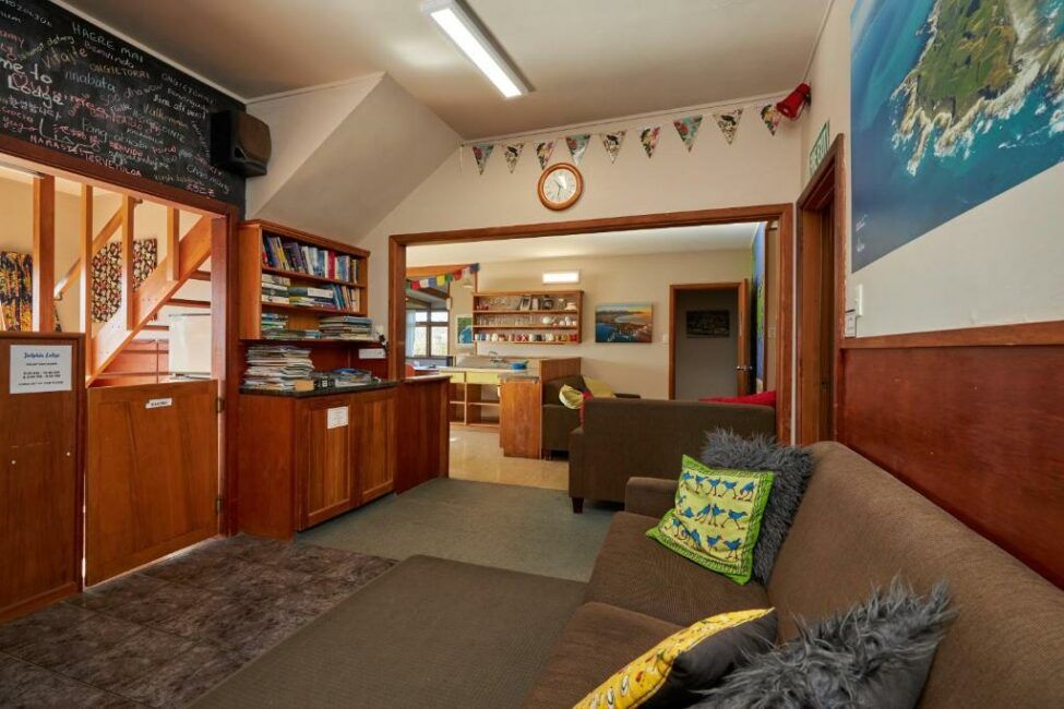 5 Best Backpacker Hostels in Kaikoura ???? [2023]