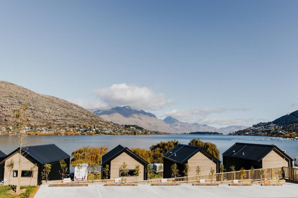 10 Best Self-Catering Accommodations in Queenstown ????️ [2023]