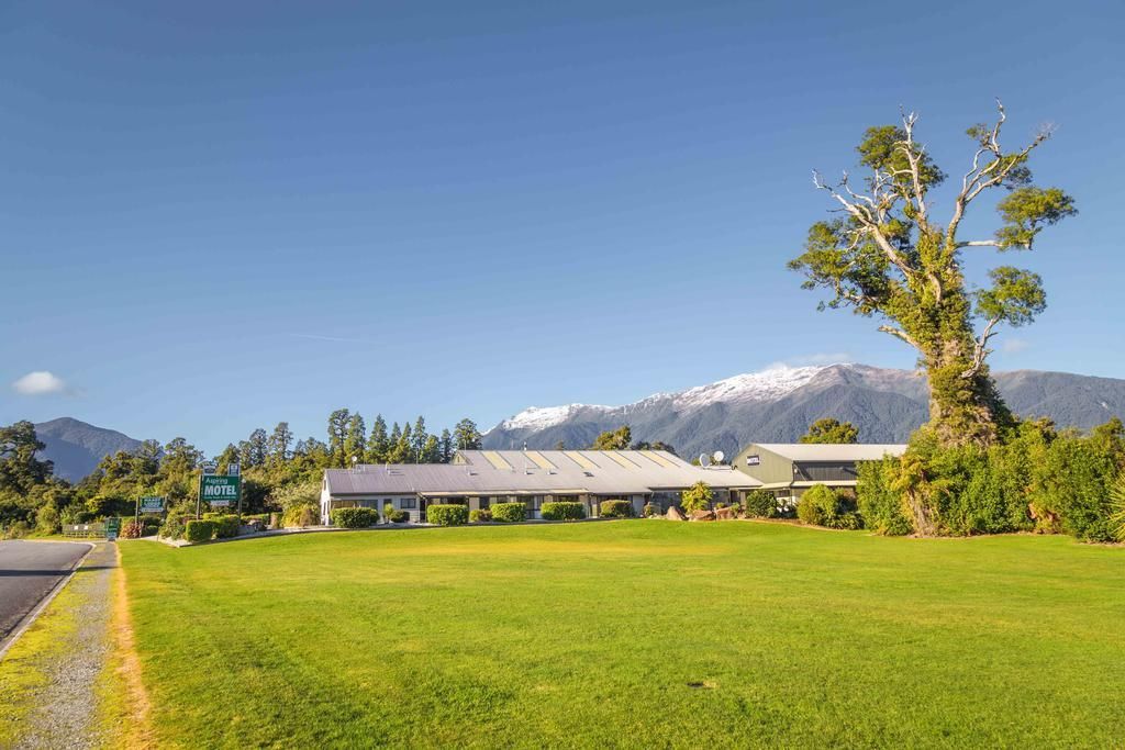 10 BEST Hotels & Places to Stay in Haast & Makarora ????️ [2023]