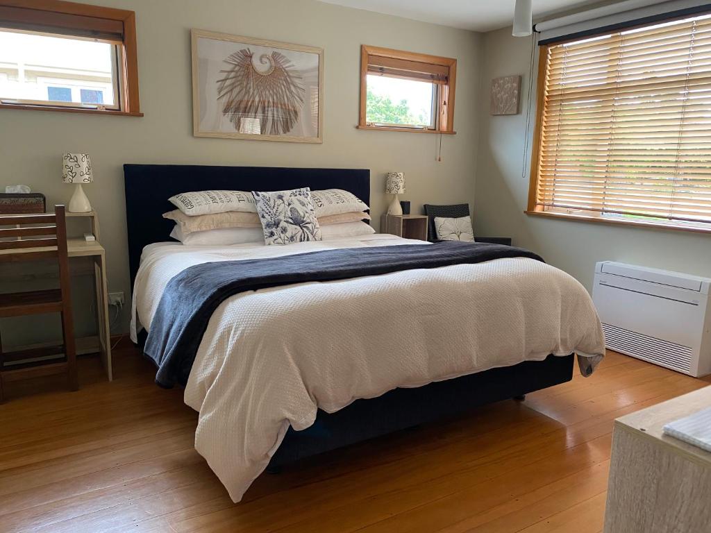 12 Best Boutique Accommodations & B&Bs in Takaka & Golden Bay [2025]