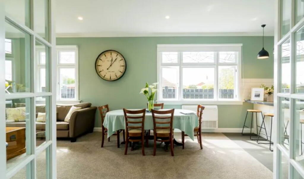 6 Best Backpacker Hostels in Dunedin ???? [2023]