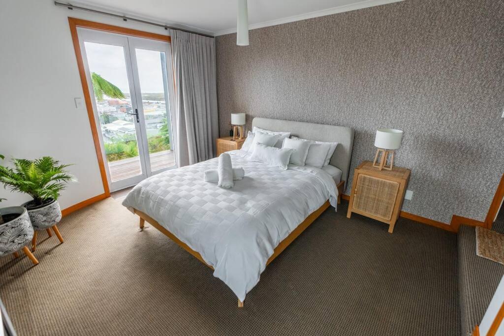 6 Best Luxury Accommodations in Greymouth 🍸 [2025]