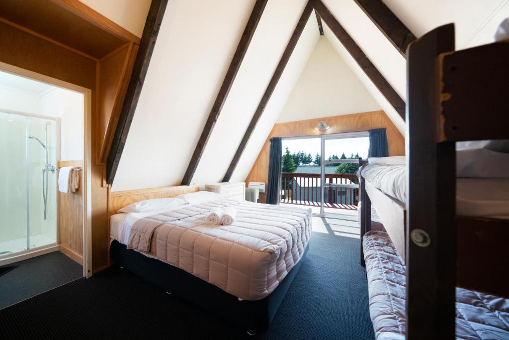 7 Best Hostels in National Park Village & Whakapapa ???? [2025]