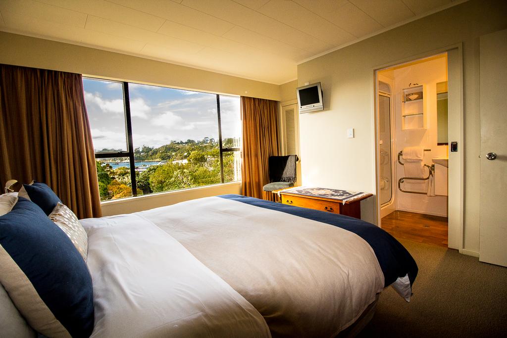 15 BEST Hotels & Places to Stay on Stewart Island ????️ [2023]
