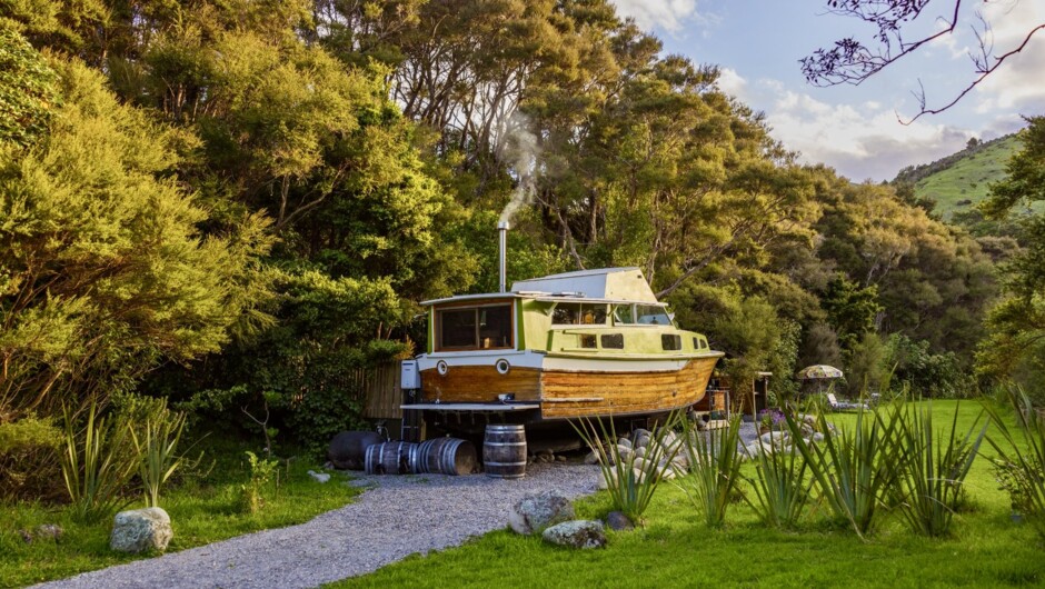 10 Most UNIQUE Accommodations on the North Island, New Zealand [2025]