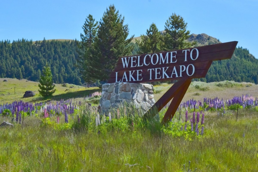 New Zealand Budget & Backpacking Itinerary: 1 Month / 4 Weeks / 30 Days