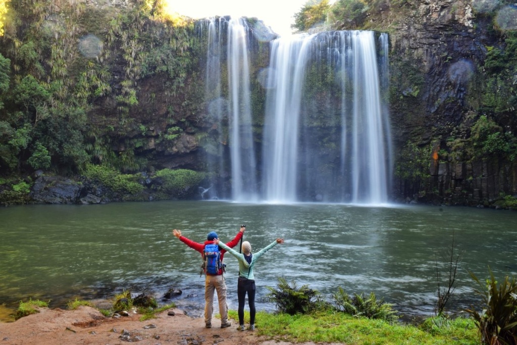 North Island Budget & Backpacking Itinerary: 2 Weeks / 14 Days