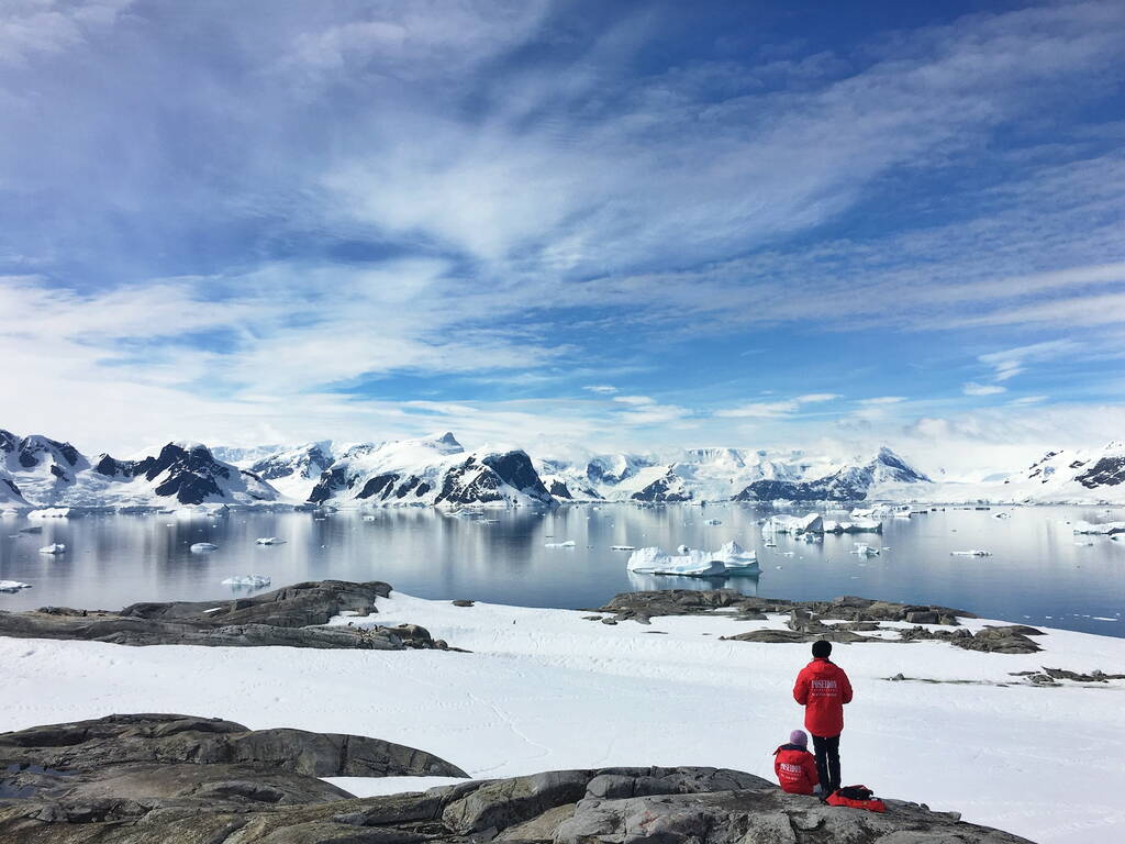 15 Countries Easiest to Visit from New Zealand