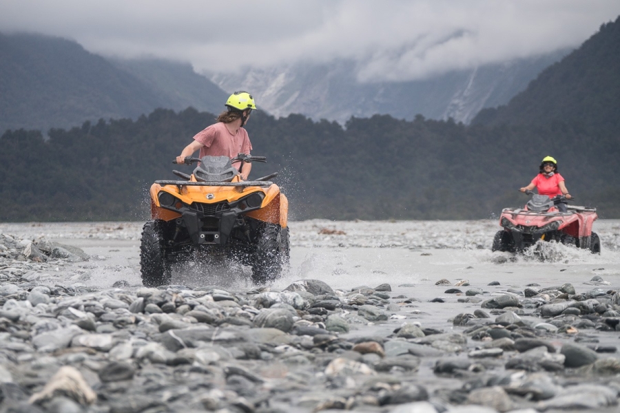 10 Things to Do in Franz Josef on a Rainy Day ☂️ [2023]