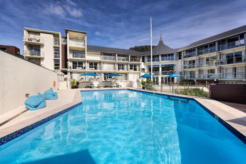 10 Best Luxury Accommodations in Picton