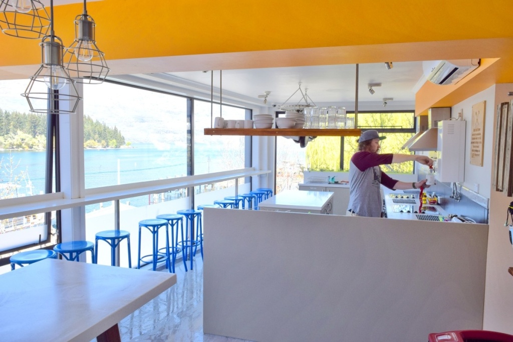 The Complete Travel Guide to Queenstown ????️ [2025]