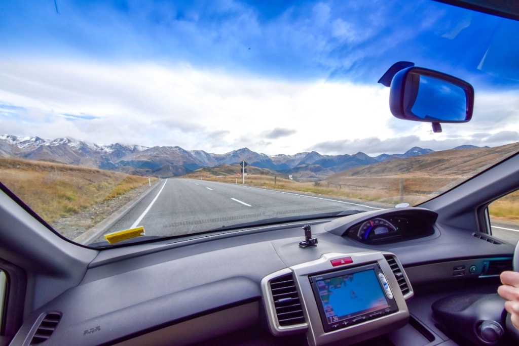 Renting a Car in New Zealand: The Essential Guide [2025]