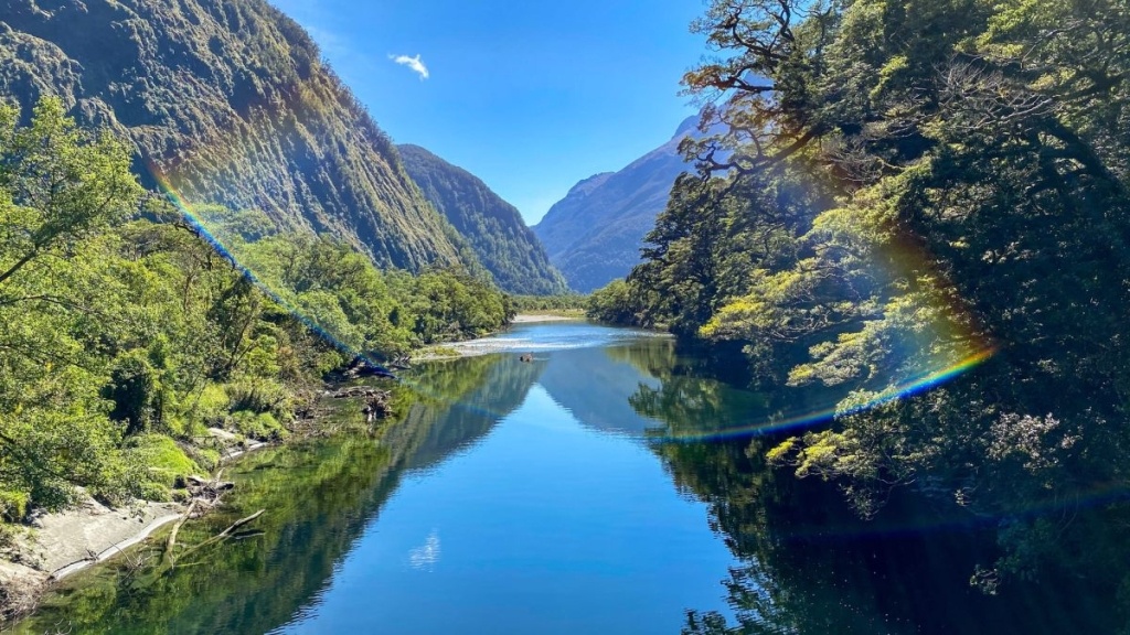 A Practical Guide to the Milford Track ???? [2025]
